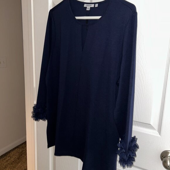 Chico’s Ponte 3D Applique Floral Tunic, Size 2 (Chico's sizes), Navy - Picture 9 of 9